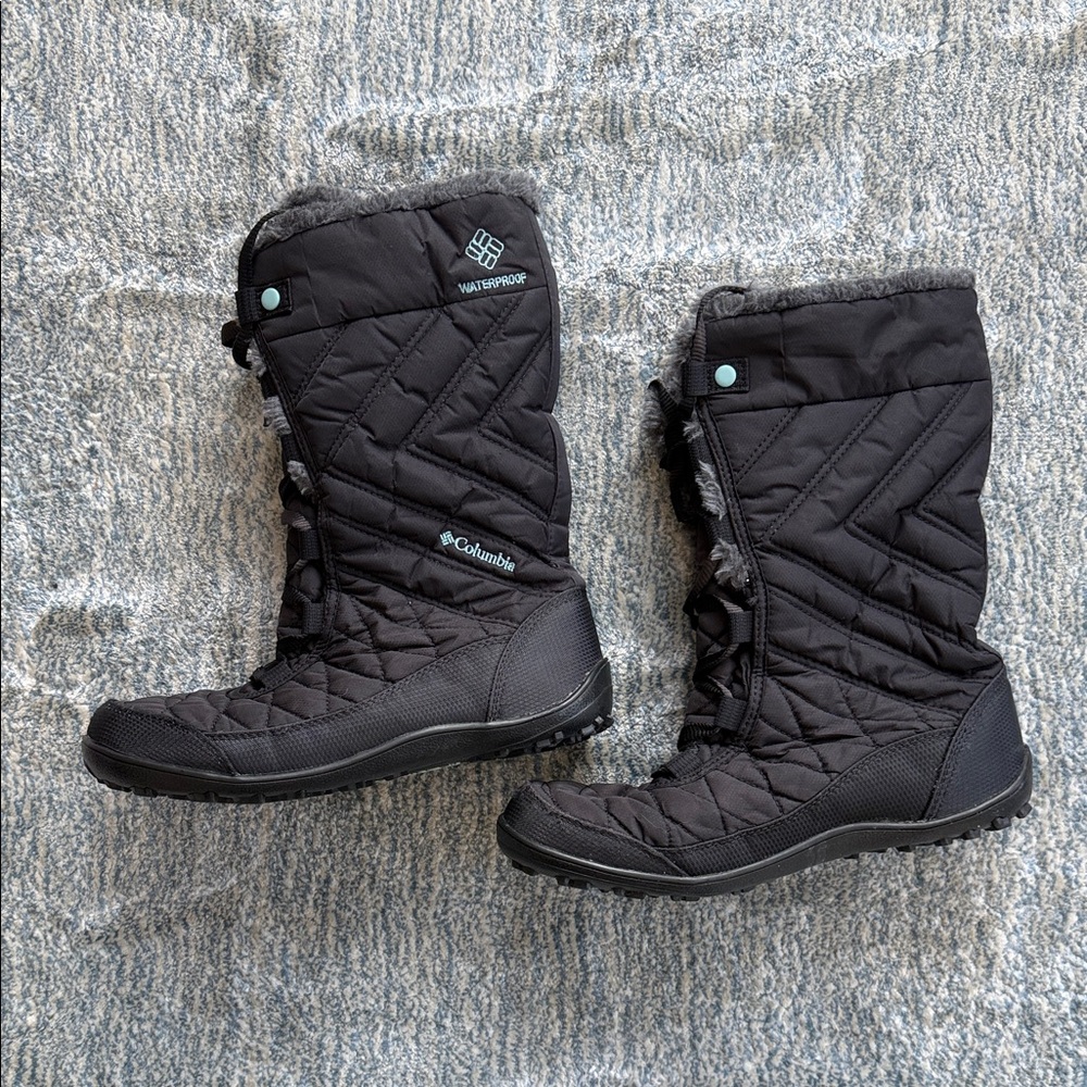 Columbia Unisex-Child Minx Mid Iii Waterproof Omni-Heat Hiking Boot